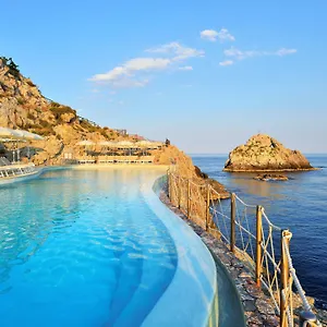 4* Отель Capotaormina