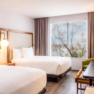 Fairfield By Marriott & Downtown 2*, Cancún México